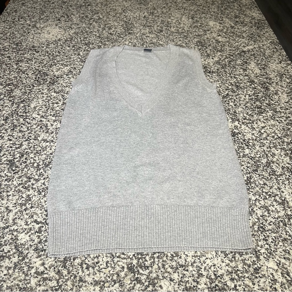 GAP Gray Sleeveless Sweater Tank Vest Cashmere blend Knit Sweater